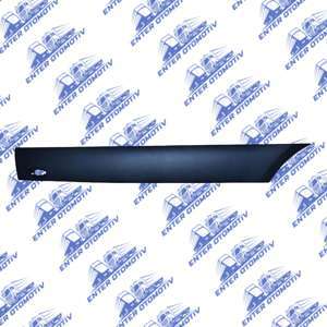 01433 Mercedes Benz Sprinter Rear Fender Rear Molding Trim - RH A9106907400