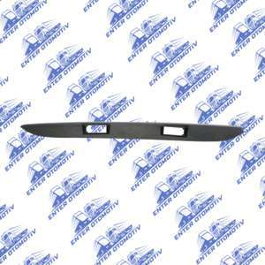 01768 Mercedes Benz Sprinter Rear License Plate Light Bar A90674000309B51