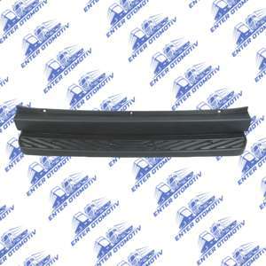 01922 Mercedes Benz Sprinter Rear Bumper Center Foot Step Panel A9068800571