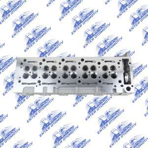 01965 Mercedes Benz Sprinter Cylinder Head A6120103220