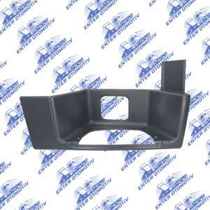 02996 MAN TGM Series Footstep Housing - RH 81615100682
